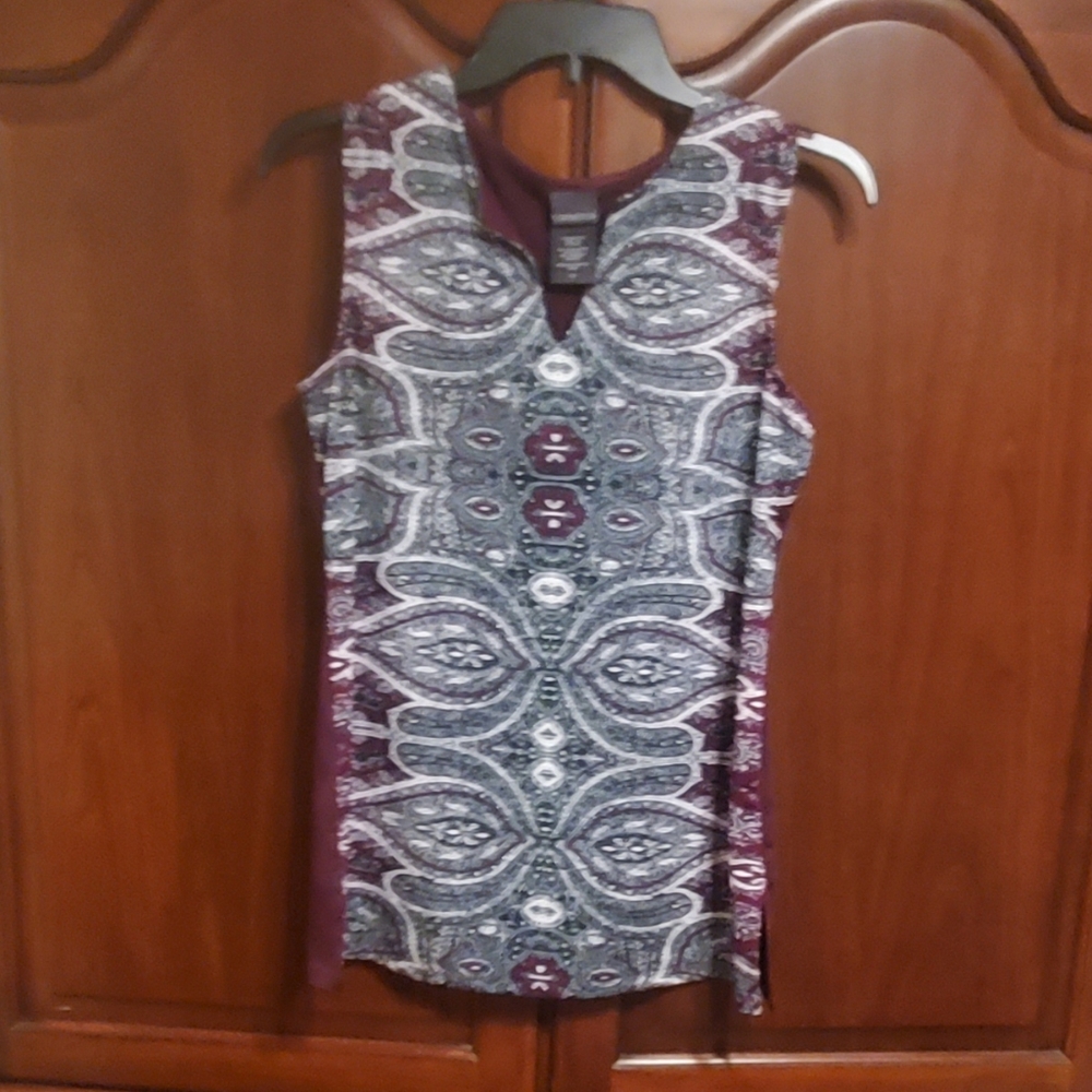 Covington Sleeveless Top Size Medium